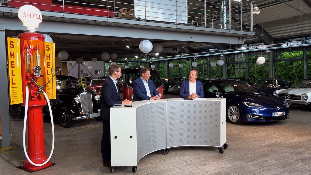Video: Die Fabrik der Zukunft … schlank, digital, grün oder TESLA?